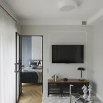 Apartment Ivis House - Classical With Balcony In Old Town *