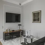 Ivis House - Classical With Balcony In Old Town Apartment *