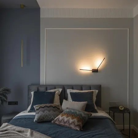 Ivis House - Classical With Balcony In Old Town *