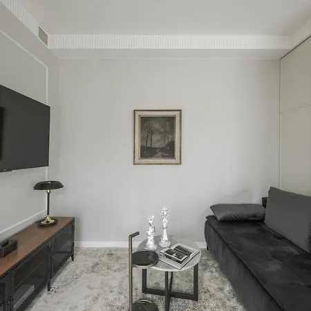 Ivis House Classical Old Town W Balcony Apartment Vilnius