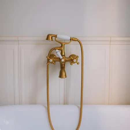 Ivis House - Classical With Balcony In Old Town 维尔纽斯