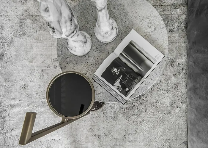 Ivis House - Classical With Balcony In Old Town アパート *