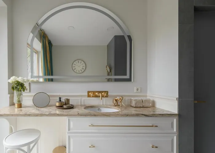 Apartamento Ivis House - Classical With Balcony In Old Town